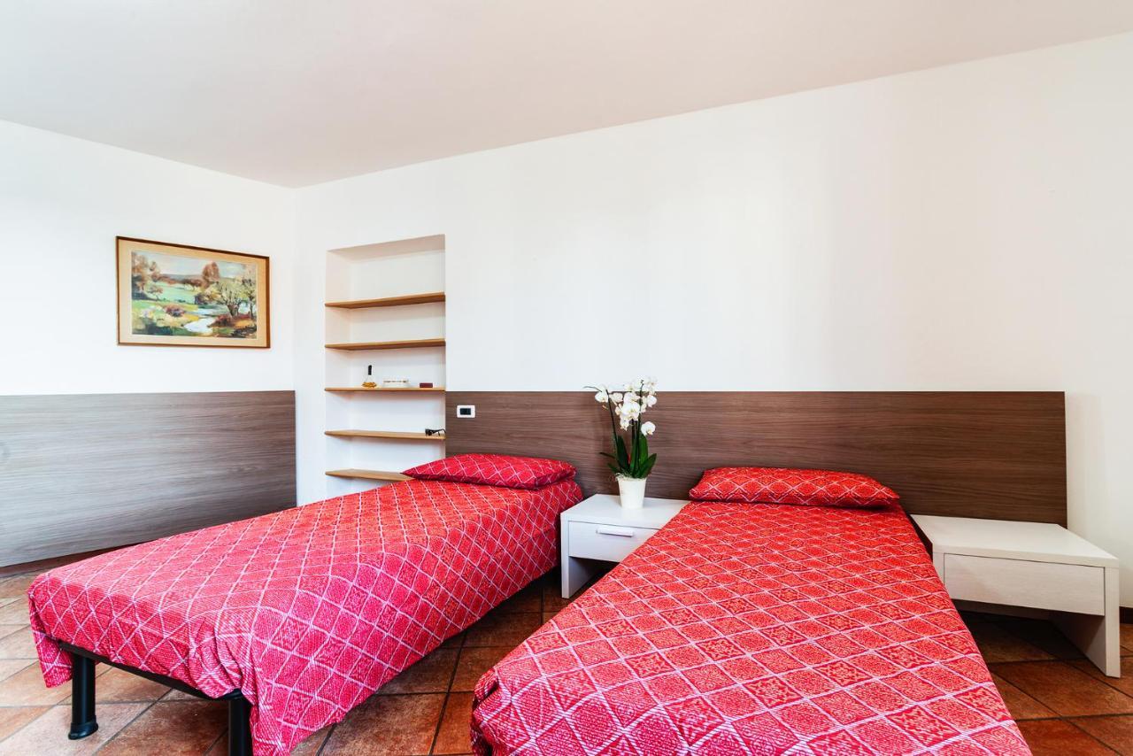 Il Roseto Di Marina Hotel Montano Lucino Ngoại thất bức ảnh